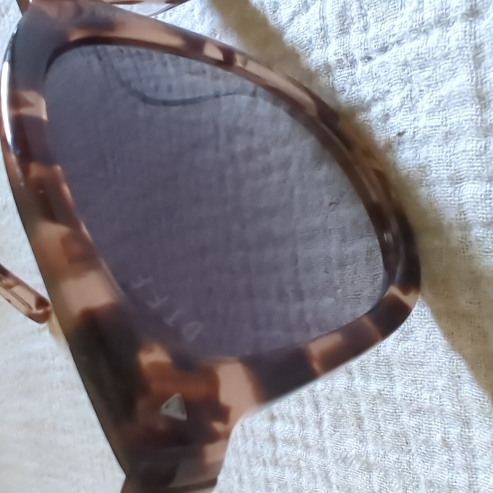 Diff Eyewear Tortoise Shell Sun Glasses - image 3